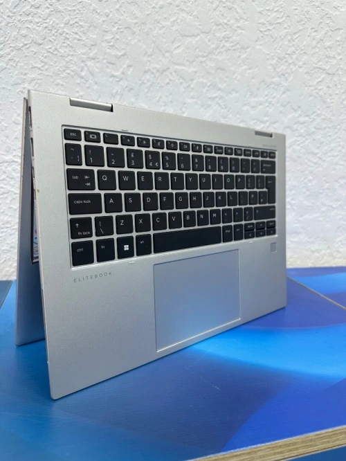 HP ELITEBOOK 1040 G10 X360 CORE : i7 / 1355U DISC : 512 GB  (SSD) RAM : 16 GB   