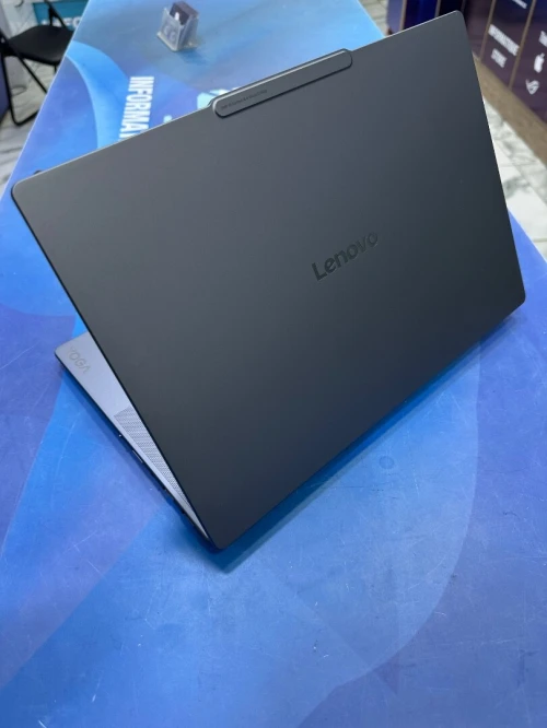 LENOVO YOGA PRO 7  CORE : ULTRA 9  285H DISC :  01 TB  (SSD)  RAM : 32 GB DDR 6 TACTILE ARC GRAPHIC