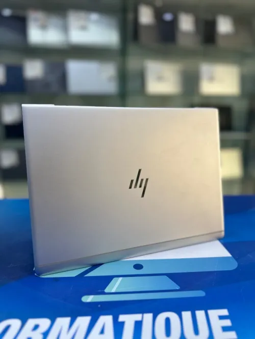 HP ELITEBOOK 830 G6 CORE : Intel i5 / 08eme DISC : 256 GB  (SSD)  RAM : 08 GB 