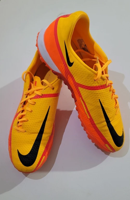Soulier de football Nike Phantom GT