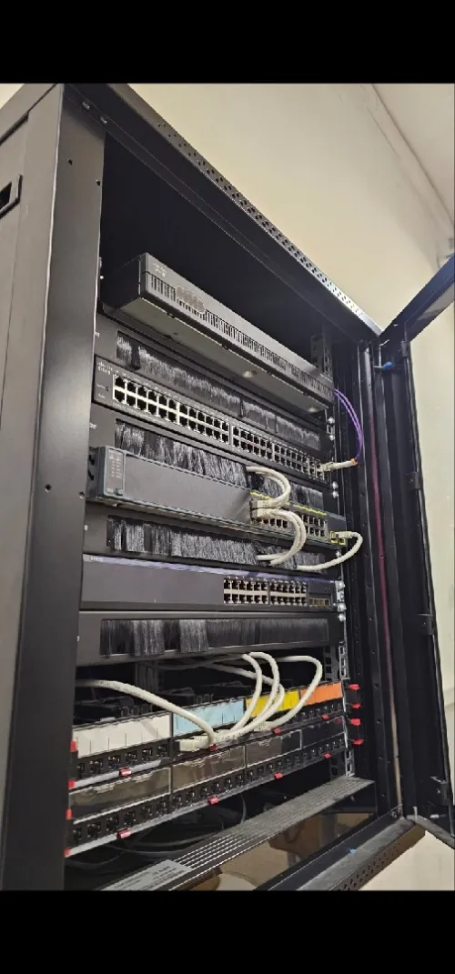 Installation réseaux informatiques filaires & WiFi