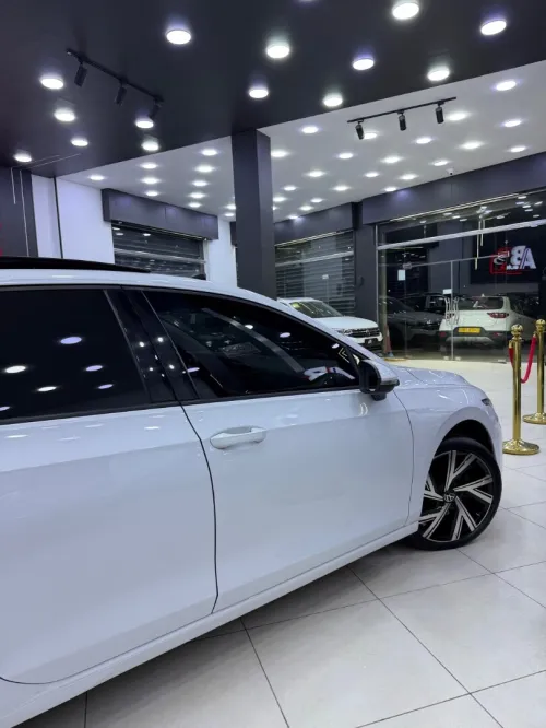 Volkswagen Golf 8 2022 Active