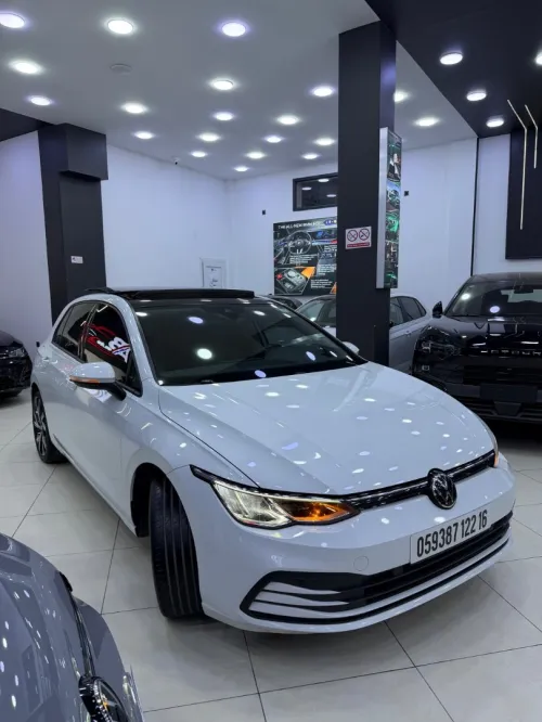 Volkswagen Golf 8 2022 Active