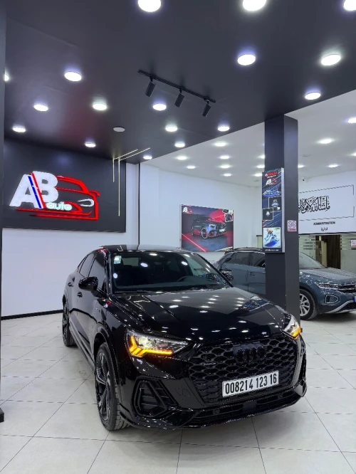 Audi Q3 2023 Sline