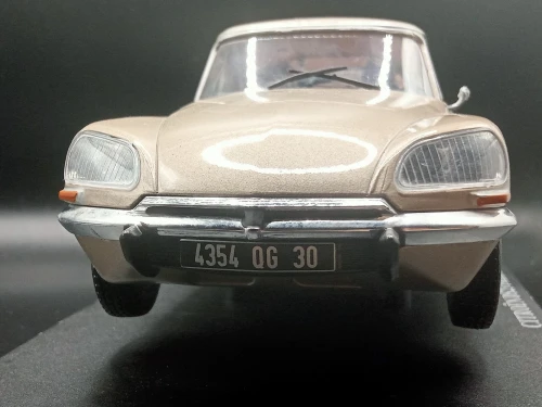 DS Pallas 1/24 rétro remplacer par un autre 