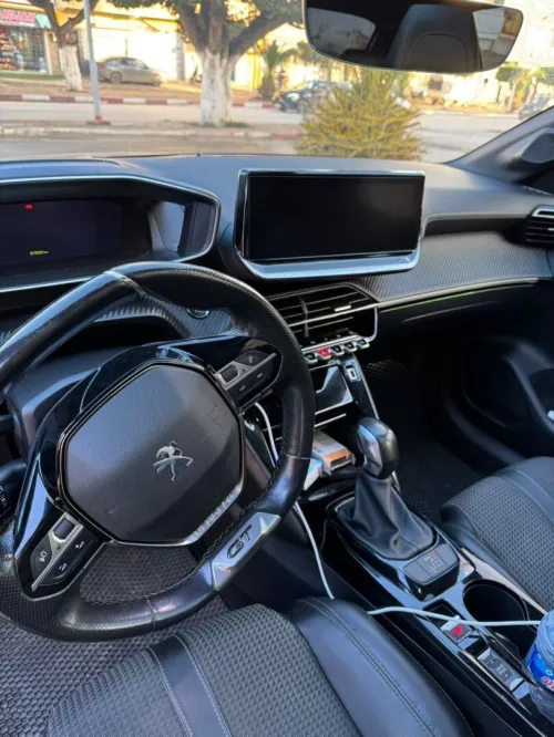 Peugeot 208 2021 GT Line