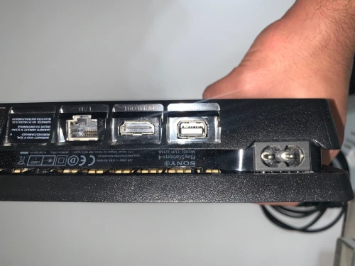 Ps4 slim 1000 g flashii