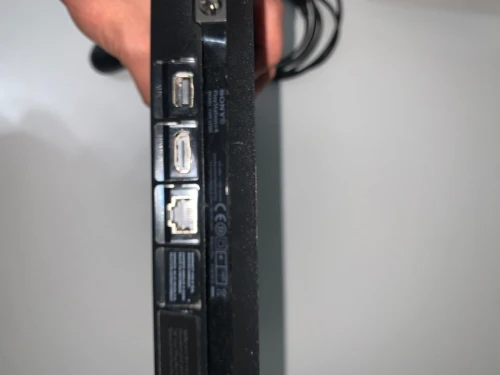 Ps4 slim 1000 g flashii