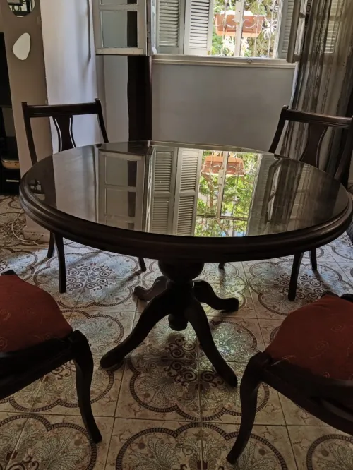 Table ronde 4 chaises