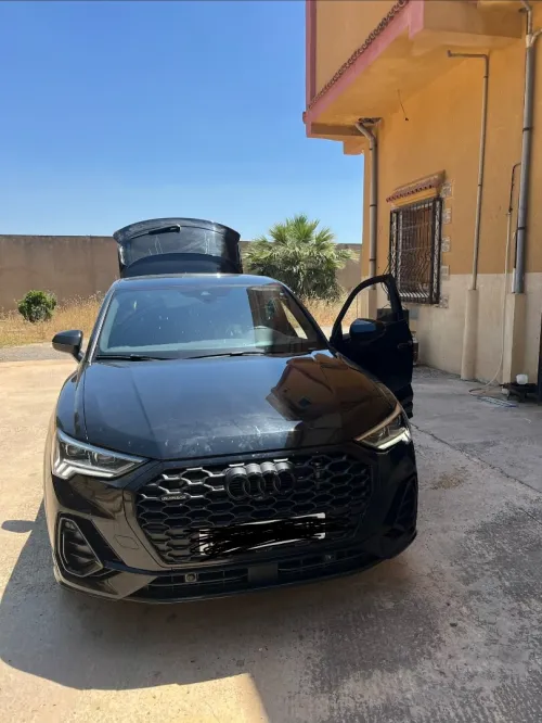 Audi Q3 2024 blak blak