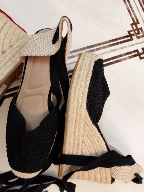 Sandales noir/rouge Primark