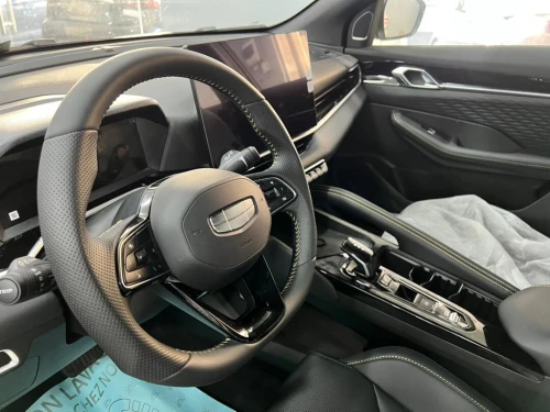 Geely Coolray 2026 Foule