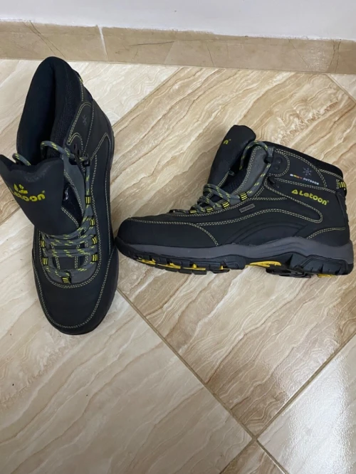 Chaussures à vendre