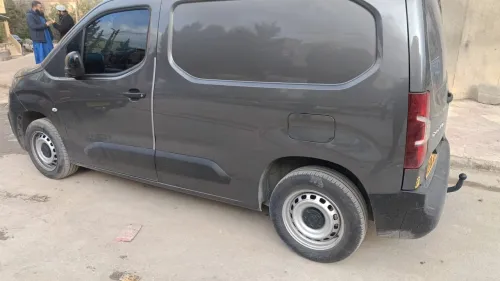 Fiat Doblo 2024 Itali