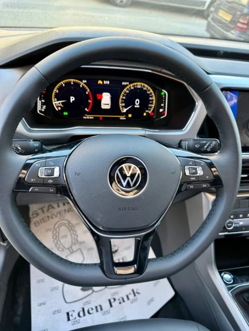Volkswagen T-Cross 2025 R-line