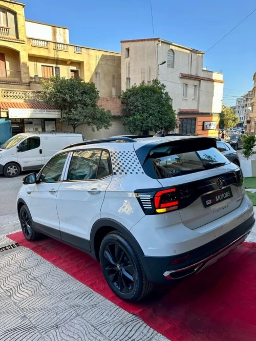 Volkswagen T-Cross 2025 R-line