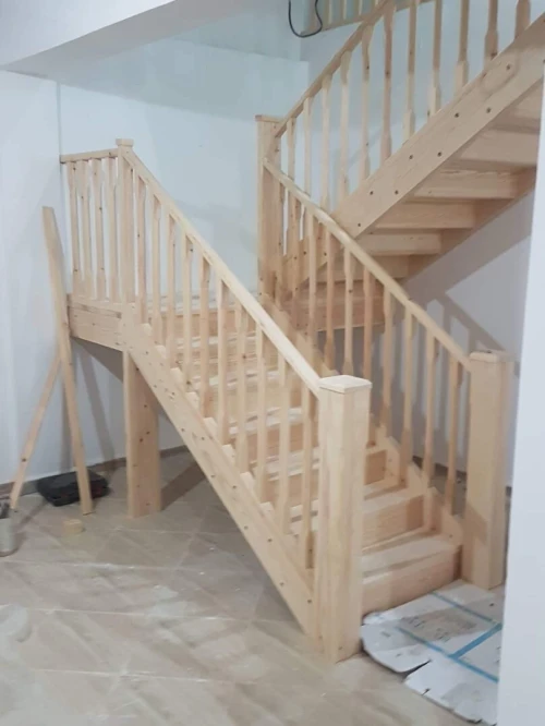 Escalier en bois