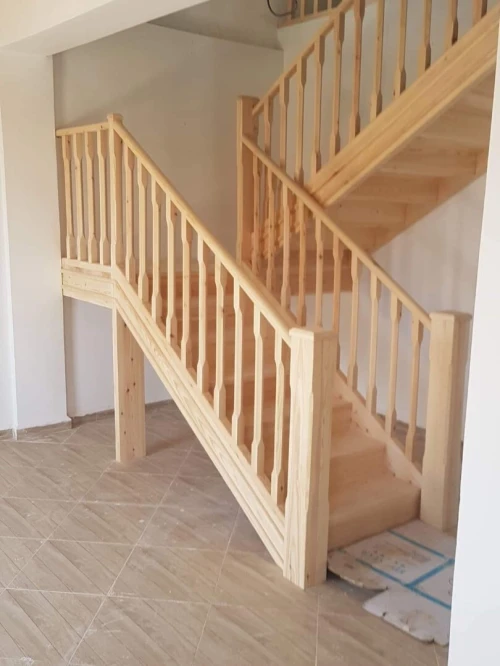 Escalier en bois
