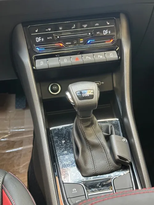 Skoda Karoq 2025 Édition luxury