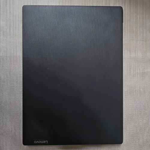 Lenovo V14-IIL - Neuf, jamais utilisé, sous emballage.