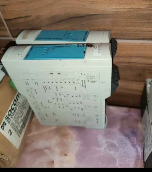 جهاز  FTWNivotester325 من شركة Endress+Hauser الألمانية هو كاشف