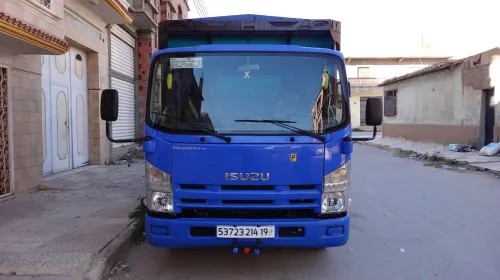 Isuzu NPR 2014