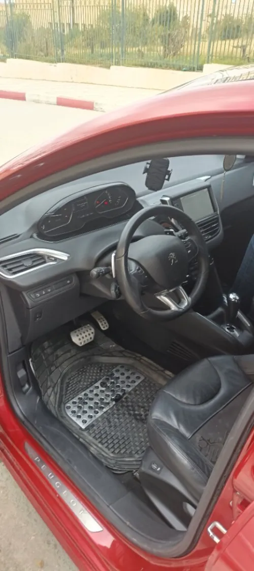Peugeot 208 2013 Allure