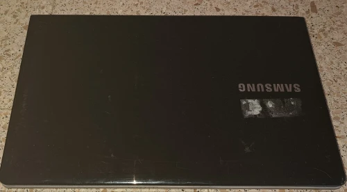 Ordinateur portable Samsung i3، 300E