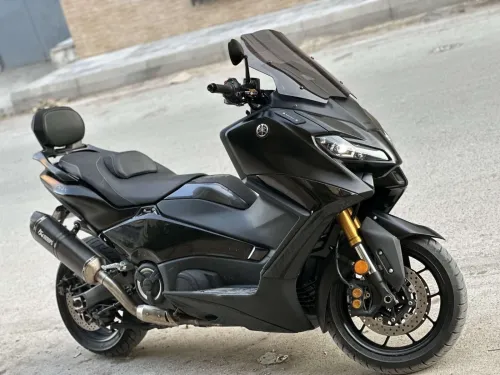 Yamaha Tmax 2023
