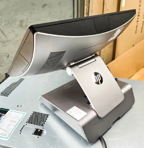 système de point de vente (POS) tout-en-un HP RP9 G1 Retail System, modèle 9015.