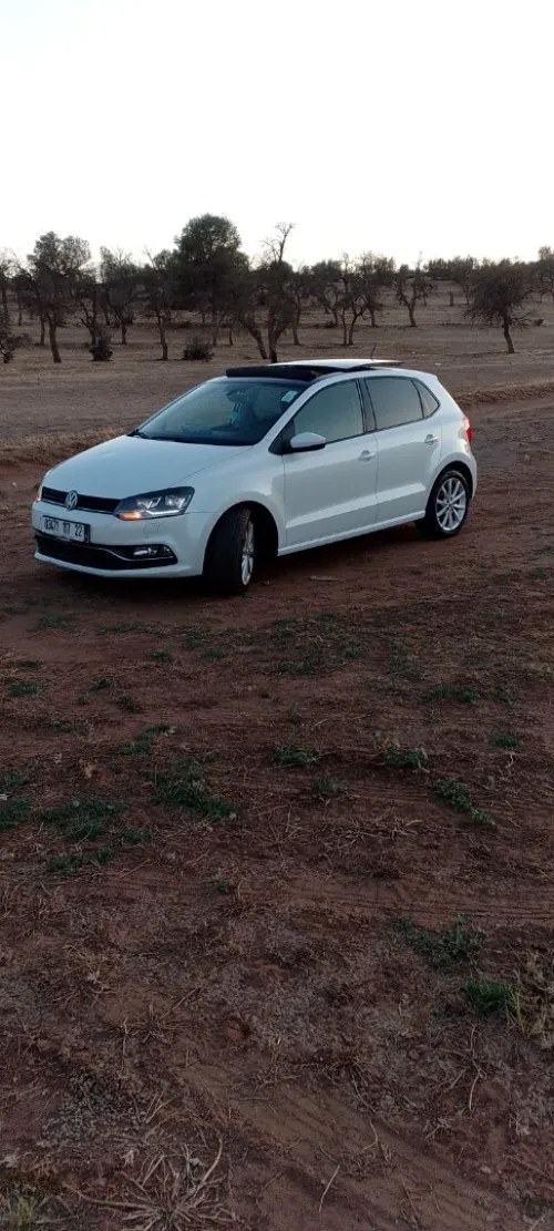 Volkswagen Polo 2017 Bleumotion