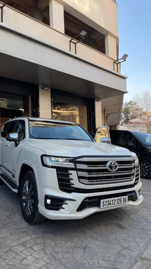 Toyota Land Cruiser  2025 VXR