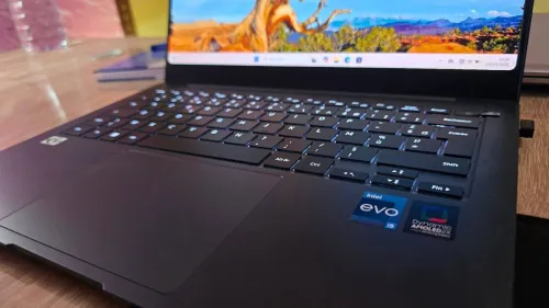 SAMSUNG Galaxy Book3 pro