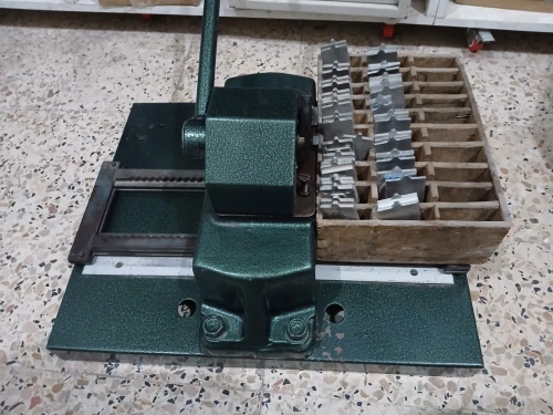 Machine de clés et Presse Matricule