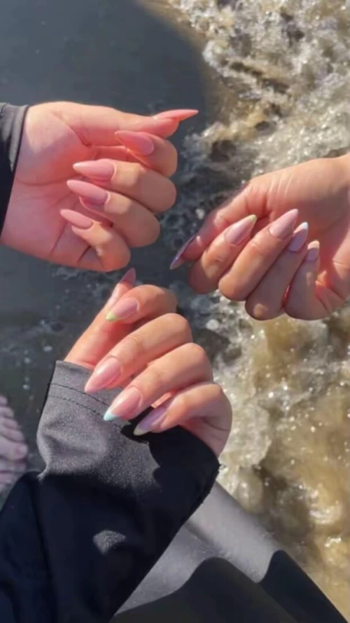 Press on nails