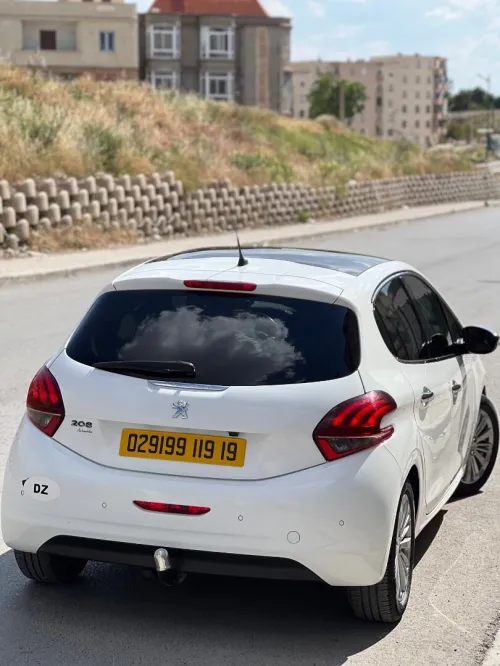 Peugeot 208 2019 Allure Facelift
