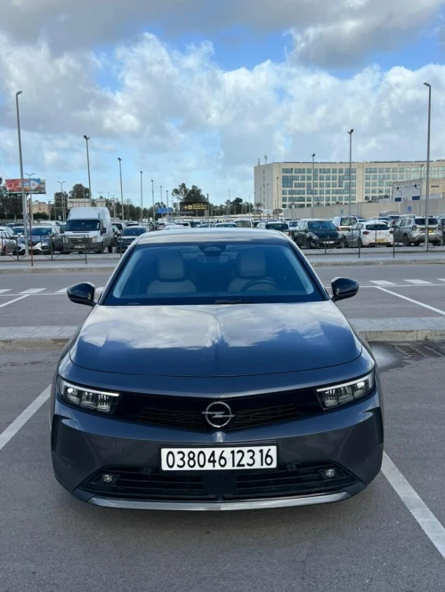 Opel Astra 2023 