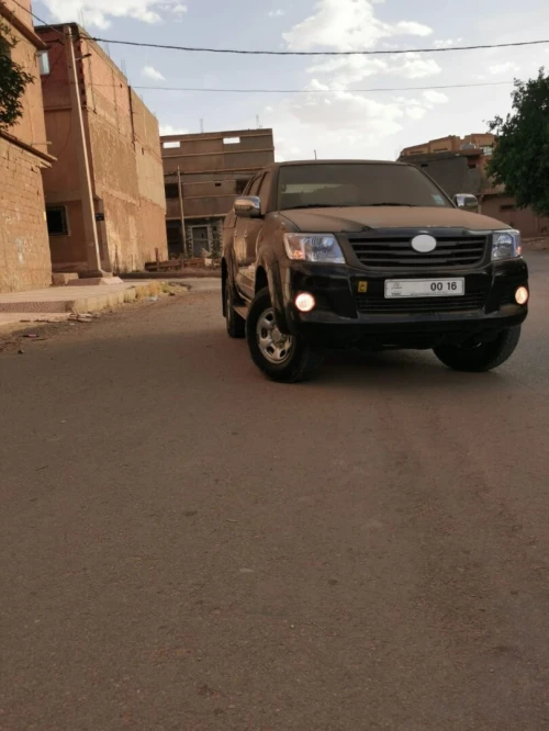 Toyota Hilux 2015 LEGEND SC 4x4