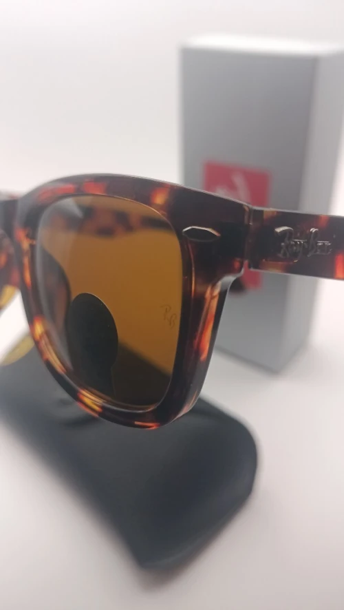 lunettes ray ban  wayfarer 