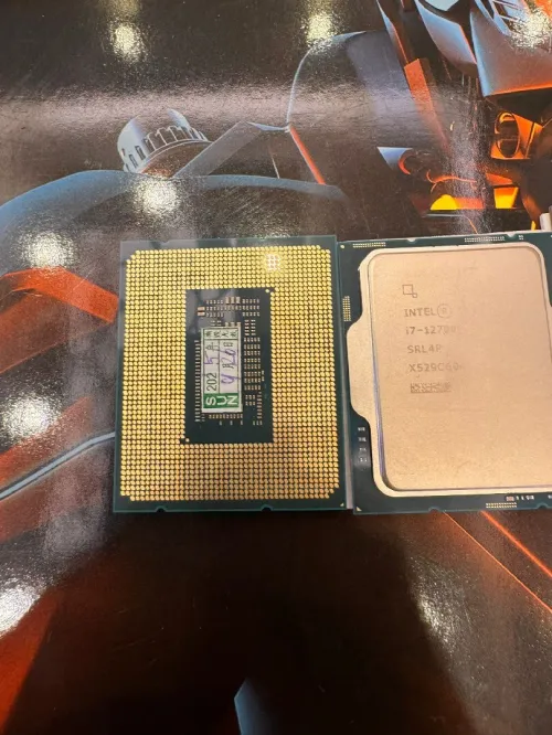  Lot PC: GeForce RTX 5080 OC boite + 3x Intel i7 12700kF TRAY+ 3x SSD Samsung 990 evo plus 1TB Tray