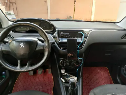 Peugeot 208 2016 Active Facelift