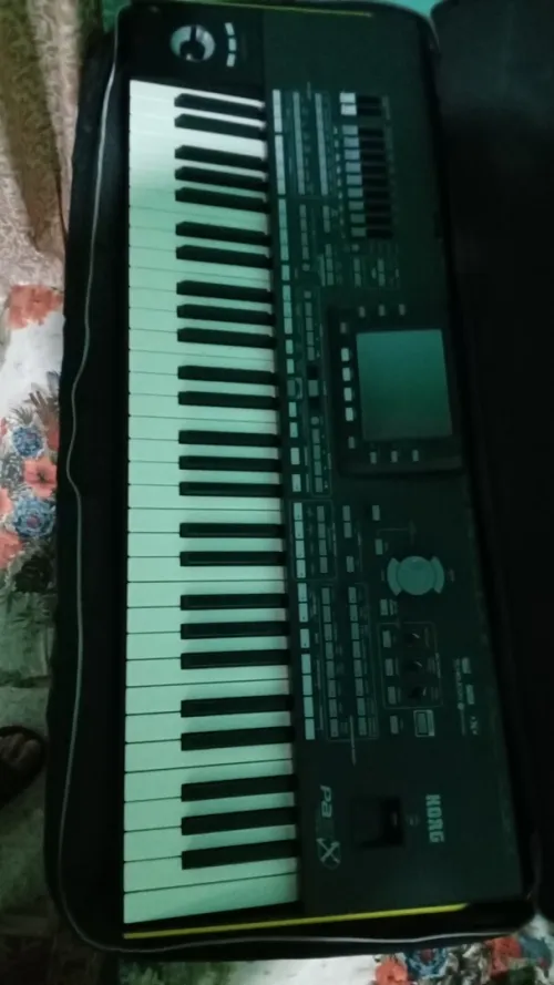 Korg pa4x pa3x très bon état