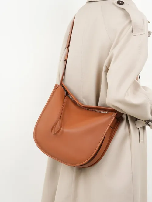 Sac cabas en cuir souple style décontracté nouvelle collection 2026 minimaliste et confortable en cuir de vache grande capacité pour le quotidien à porter à lepaule ou en bandouliere