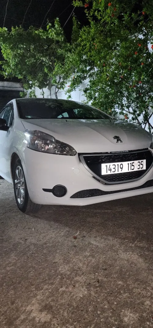 Peugeot 208 2015 208