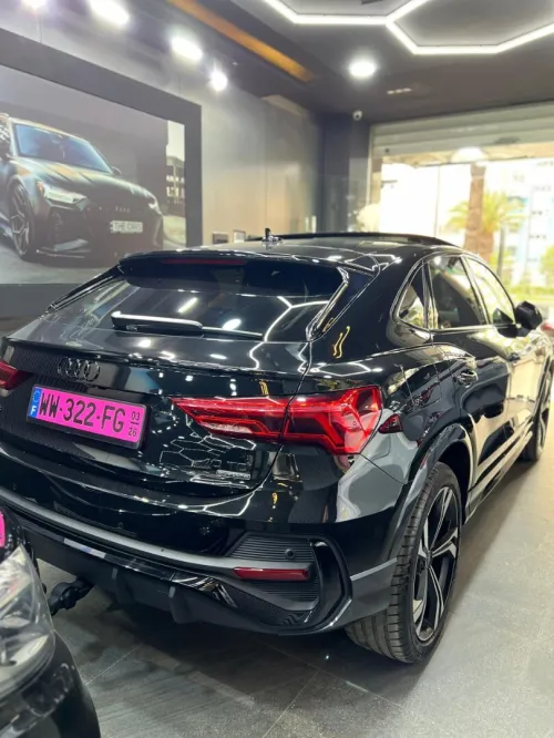 Audi Q3 2025 s line black black