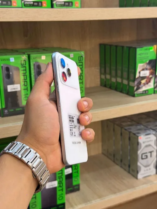 Tecno Spark40