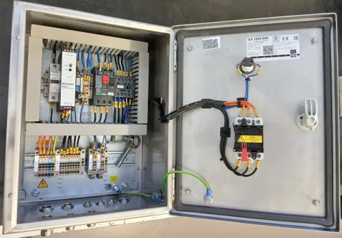 Armoires électriques, coffret électrique ( pompage , commande , TGBT , inverseur , tableau distribution)