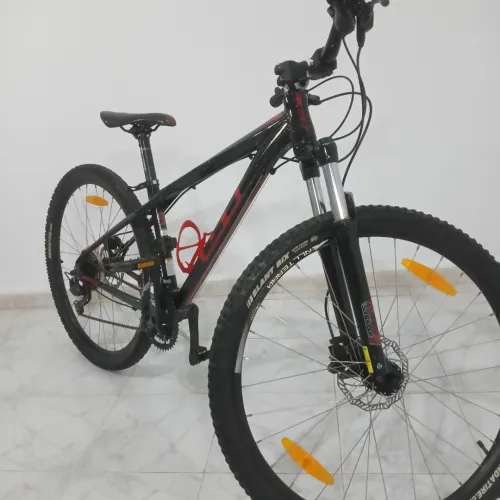 VTT cube en très bon etat