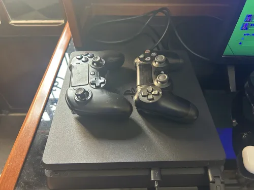 PS4 slim