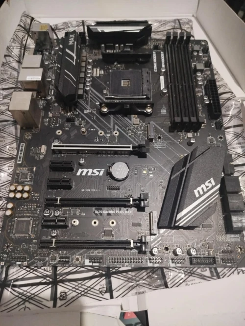 Msi X470 Gaming Plus Max / Ryzen 7 3800X